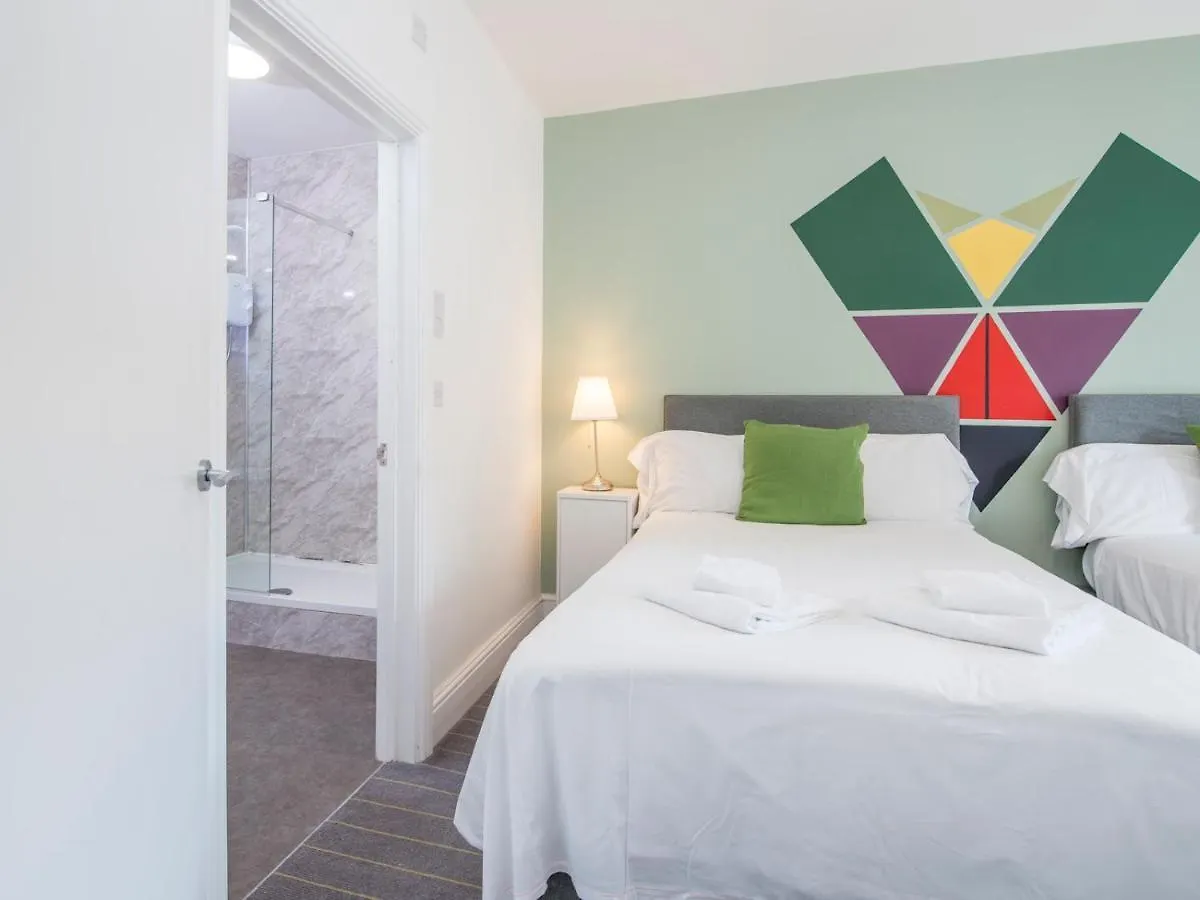 Pass The Keys Modern & Light 2 Bedroom Apartment In Canton カーディフ