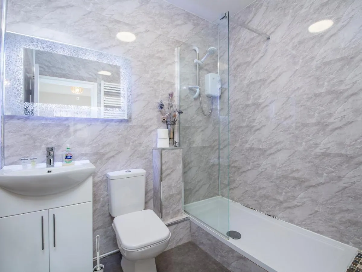 Pass The Keys Modern & Light 2 Bedroom Apartment In Canton カーディフ